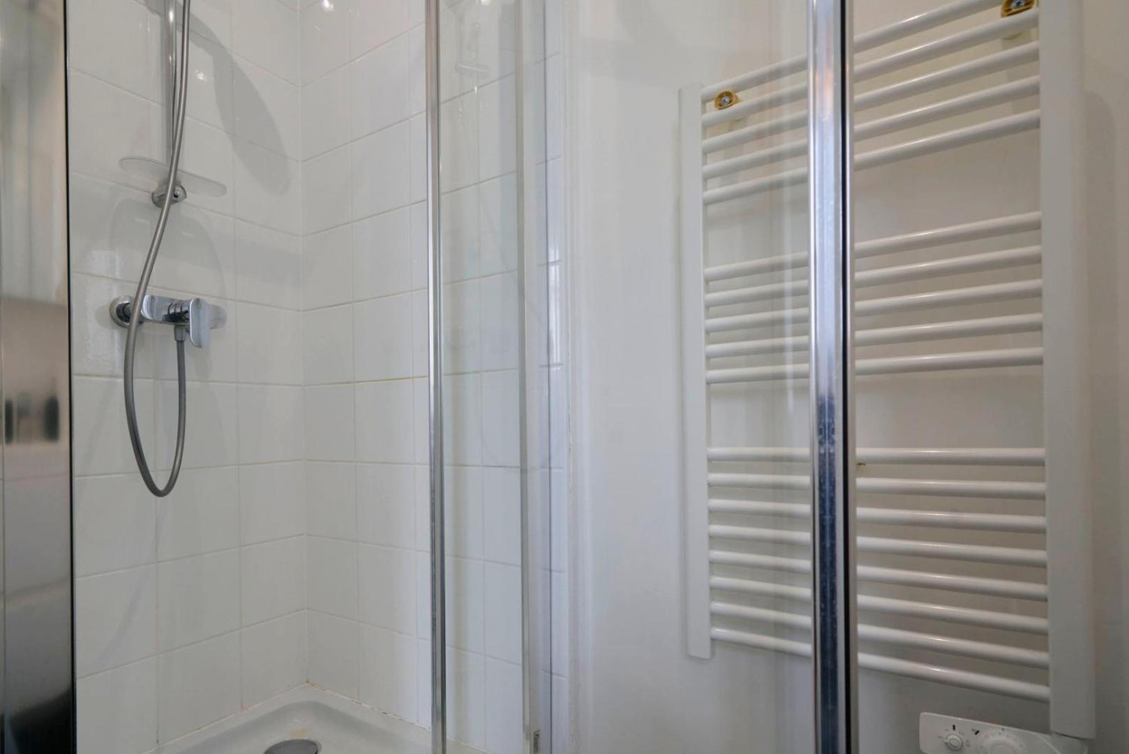 Duplex 2 Bedrooms 2 Bath ليل المظهر الخارجي الصورة